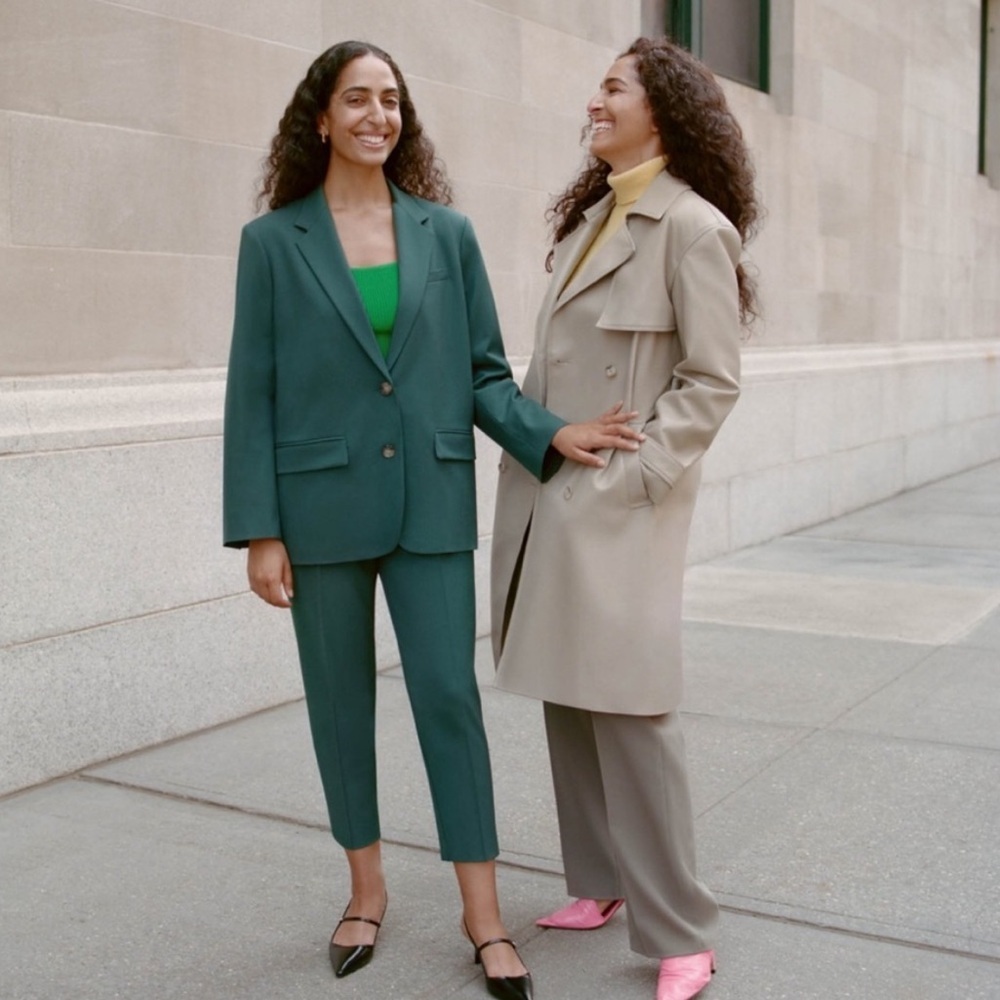 Aritzia Babaton Vogue Blazer Smoky Emerald Green Wool Blend  Size 2  Career Wear